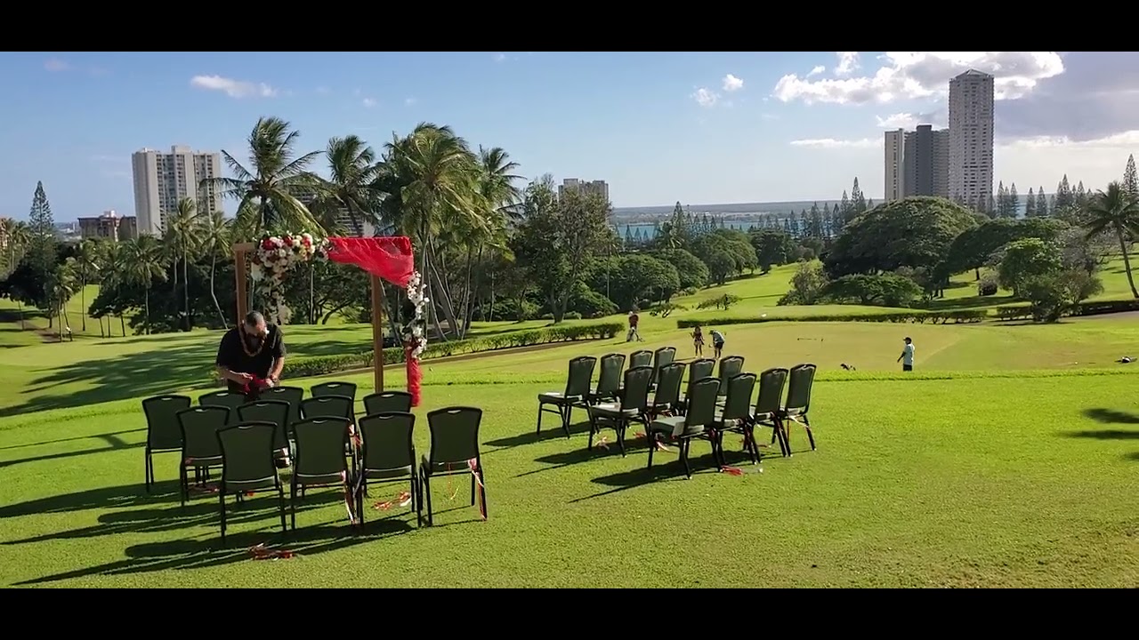 Pearl Country Club wedding venue in Pearl City on Oahu, Hawaii