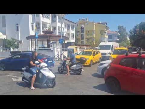Marmaris'te pazaryerinde trafik çilesi