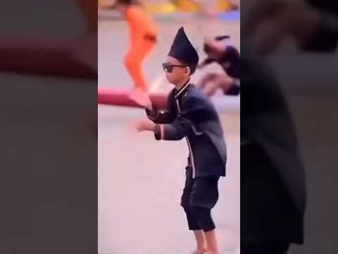 رقصته على القارب حب وها الملايين هل شفت هذا الطفل العبقري ترند 