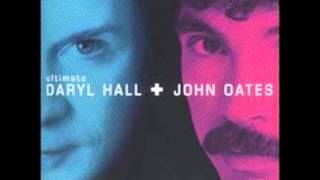 Video thumbnail of "Maneater - Hall and Oates lyrics"
