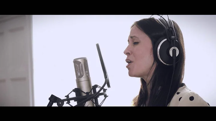Lara Bello & Clarice Assad - Michelle