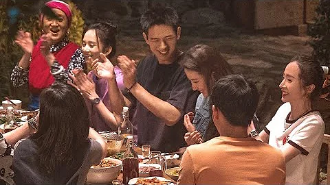 「這是喜宴吧」紅豆回來了！大家一起吃飯吃出訂婚宴的感覺！❤️去有風的地方 Meet Yourself 劉亦菲 李現 - 天天要聞