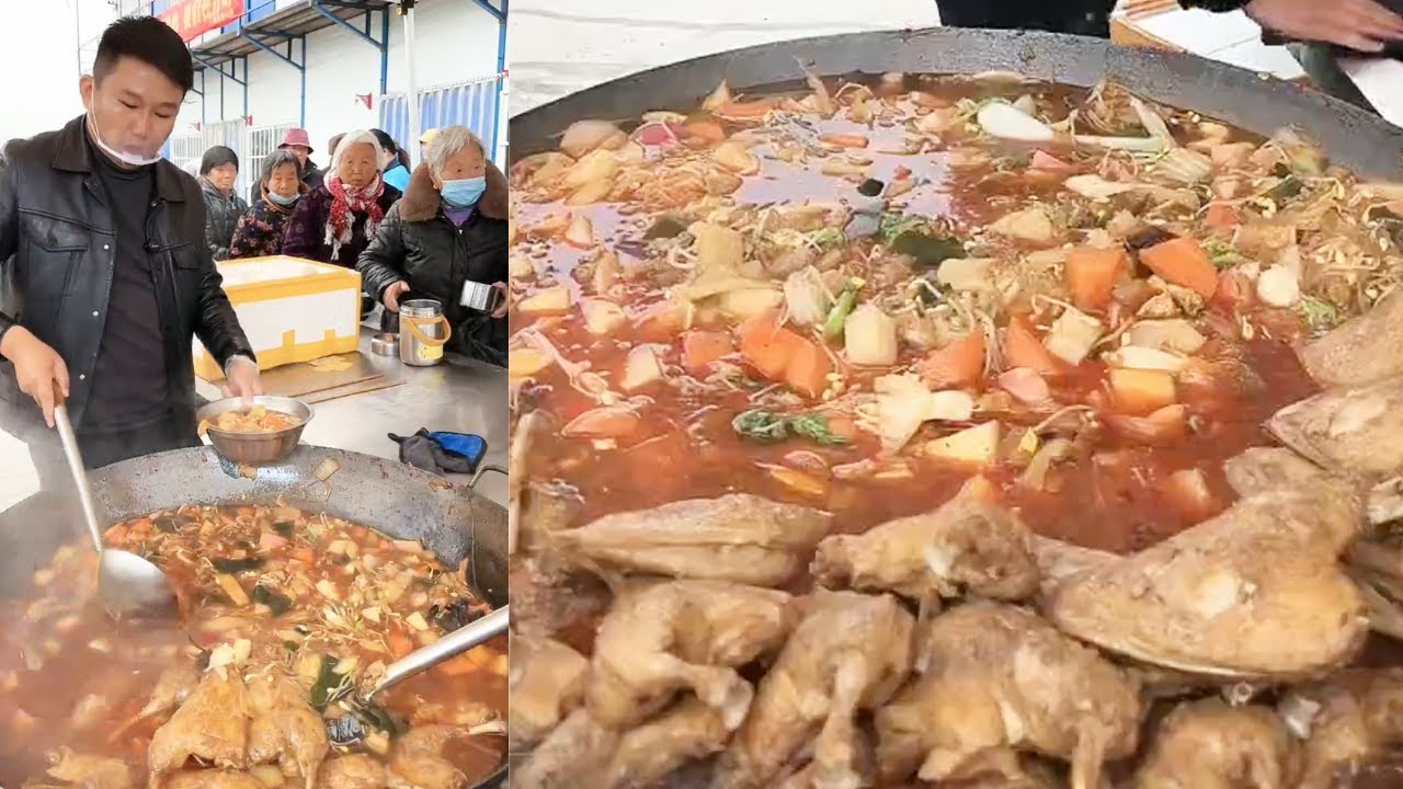 Kind people 👨‍🍳 provide free chicken drumstick lunch to the elderly in the countryside🍗👏