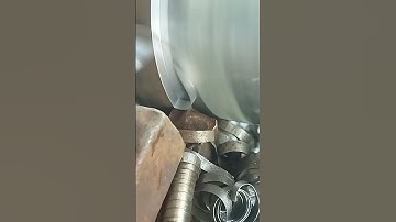 lathe machine operating shaft training 💪 #machine #uvengineer #lathemachine #automobile #machine