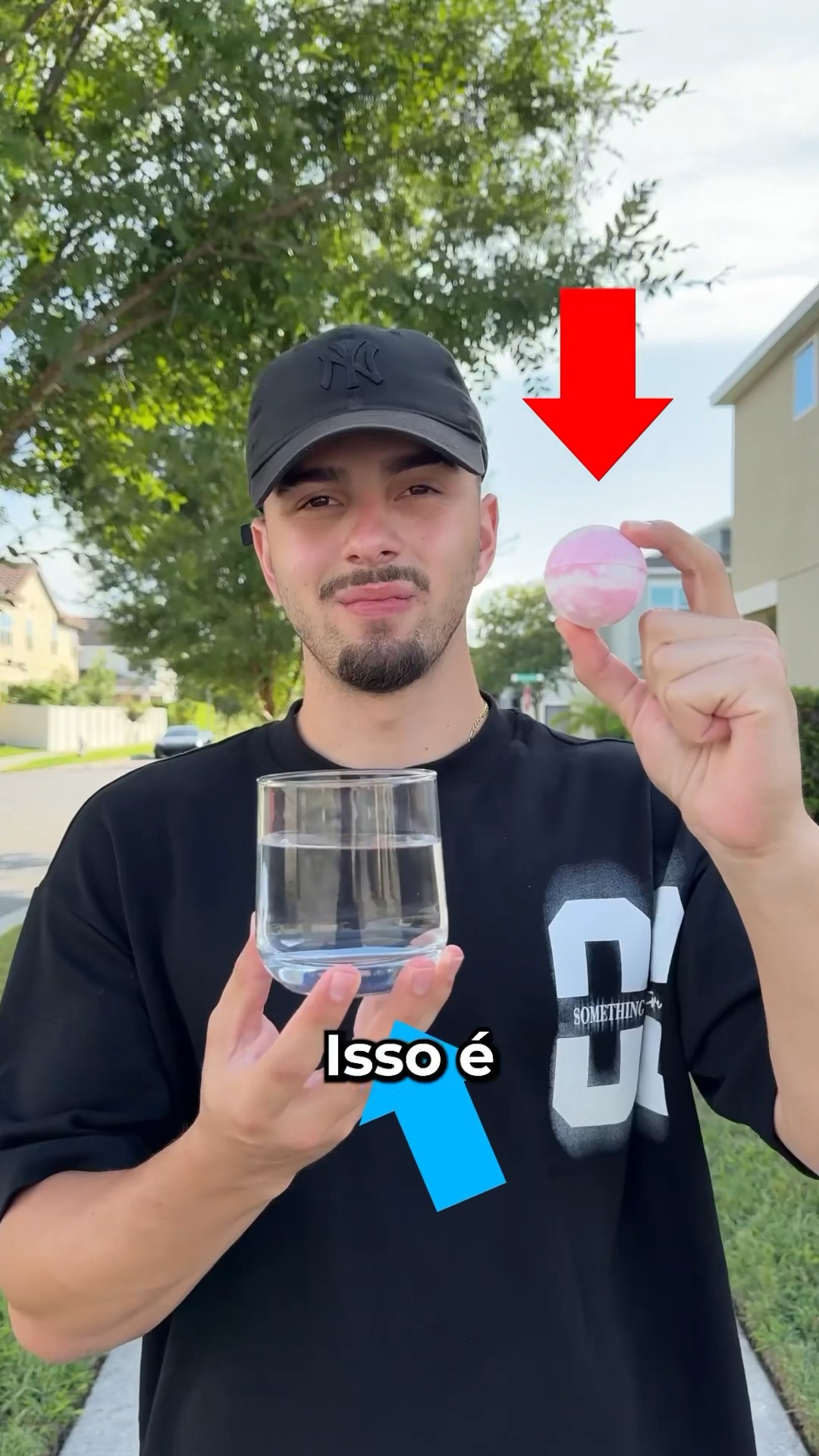 Enchendo Balão Gigante com Bombas de Banho #shorts