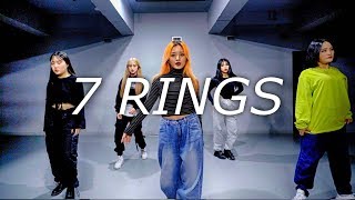 Ariana Grande - 7 Rings Naria Choreography