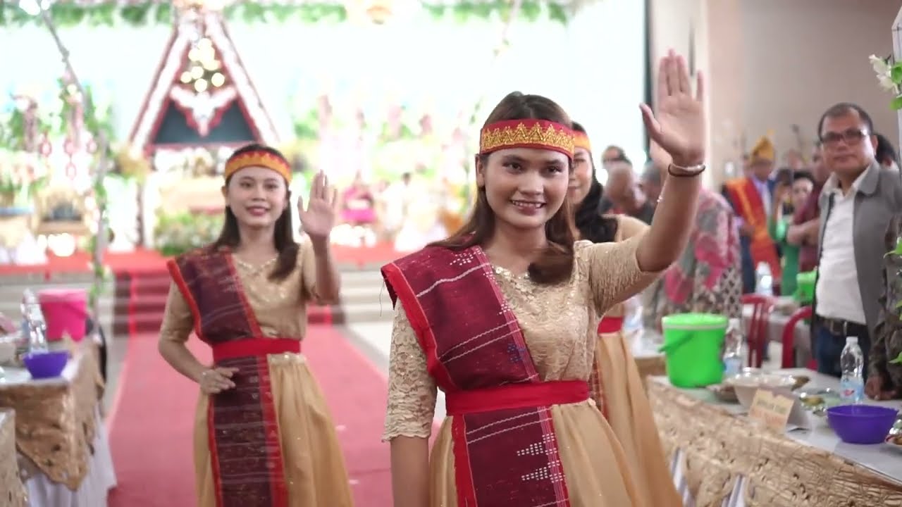 ULAON UNJUK YOHANES GULTOM & TESSA PASARIBU PART 1