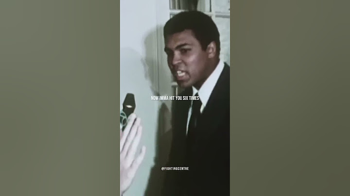 Muhammad Ali shows Reporter his Speed 🐐