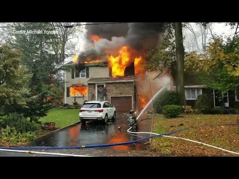 Houses in flames after N.J. plane crash