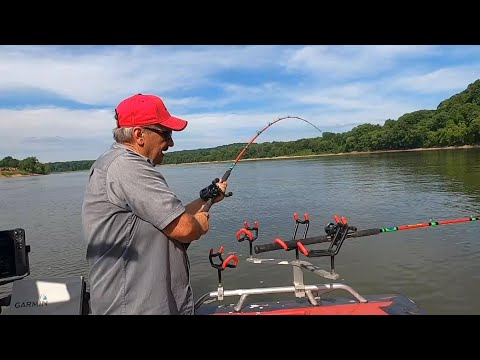 The Catfish Dude Videos – Monster Rod Holders