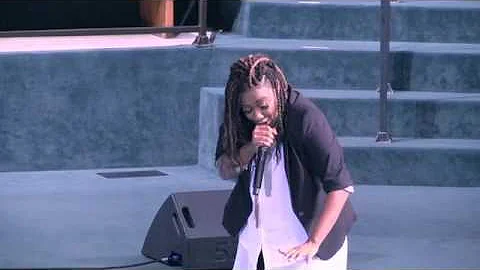 Leandria Johnson Performing "Your Tears" Live at T...