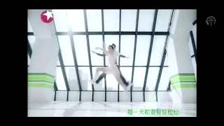 Mulan Liu YiFei‘s talents：Dance, sword, piano, Chinese  instruments，multi-lingual.