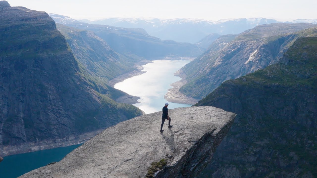Hiking Trolltunga - Complete Travel from Oslo