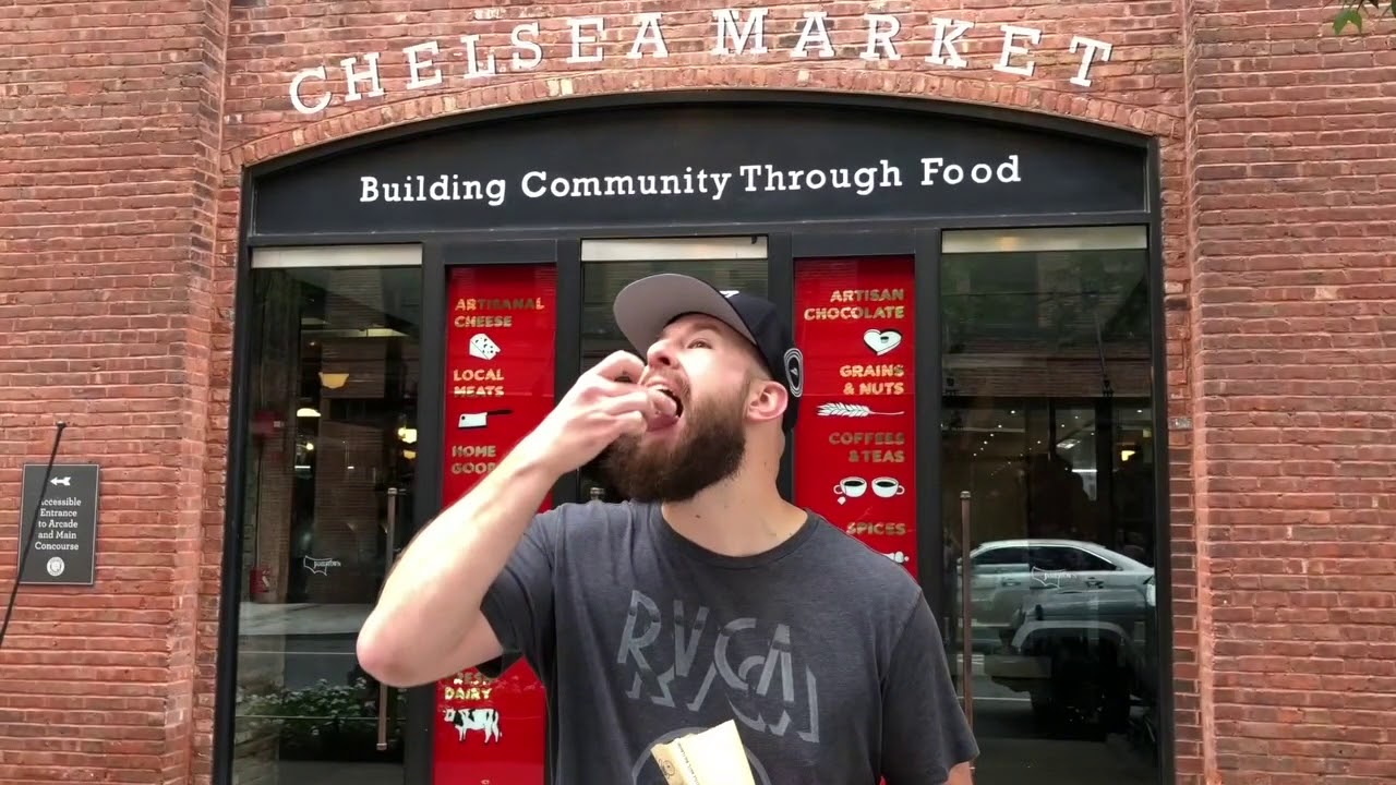 DOUGHNUTTERY URBAN MONKEY DONUT REVIEW | Sweet Scores