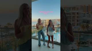 Ells Natural Curly Hair Is So Pretty