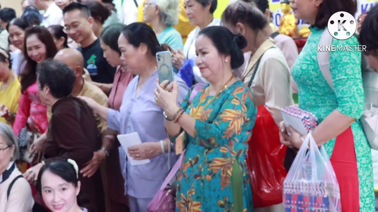 Tham Dự Lễ Cúng Dường 700 Vị Tăng & Ni Cùng Nhóm Cô Bẩy PD : Diệu Ngộ Ngày 18 / 1 / 2026 Nhằm 30/11