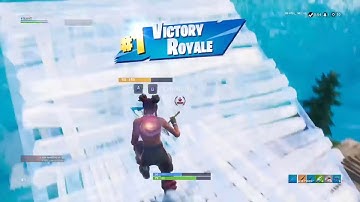 Reacting To The Smoothest Console Player @RazorX