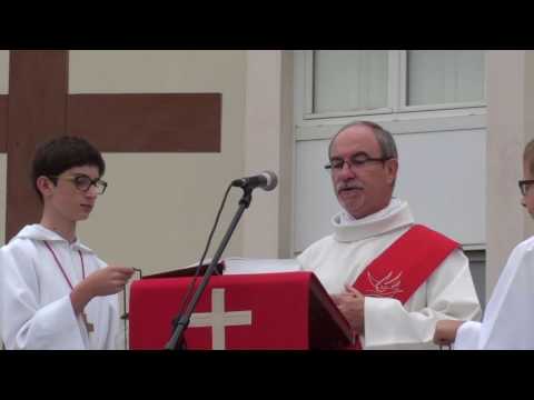 lecture-de-l'evangile-par-le-diacre-patrick-javanaud,-fête-de-la-rentrée-paroissiale-2016