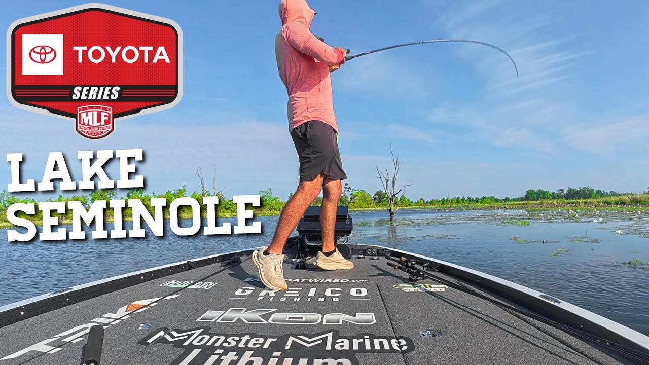 SICK TOPWATER BITE IN THE PADS!! LAKE SEMINOLE TOYOTA SERIES
