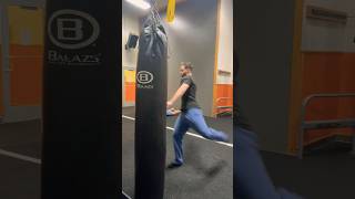 How’s the form looking ? muaythai workout gym