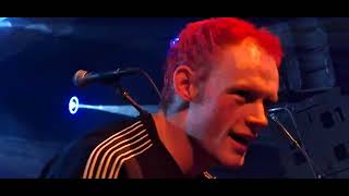 Bleech 9:3 - Underrated - Live op Left Of The Dial - Waterfront, Rotterdam (donderdag 23 okt 2025)