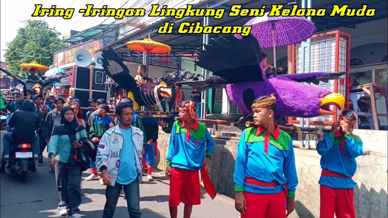 Iring - Iringan Lingkung Seni Kelana Muda di Cibacang Cilengkrang 2