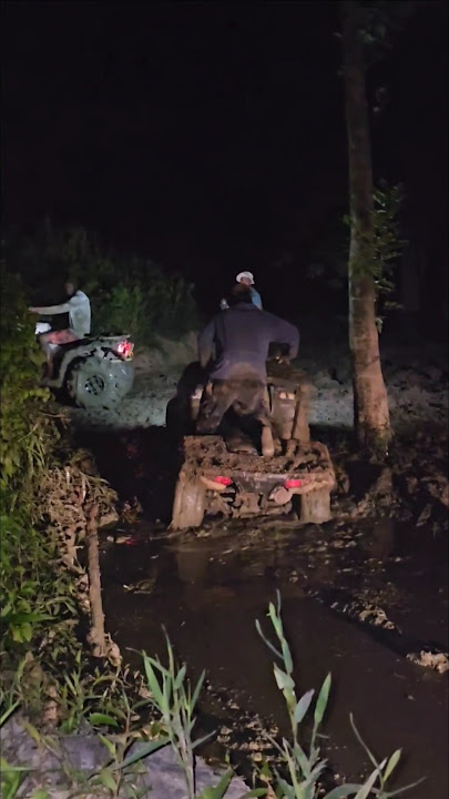 riding at night time is risky business. #nighttomeride #atvs #thedark #woodsatnight #snakes #upset