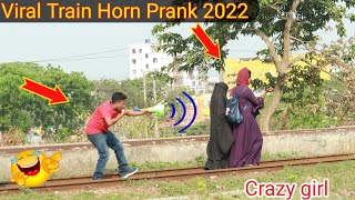 Viral train horn prank 2022 ||best of train horn prank reaction on public!! crazy girl\By razu prank