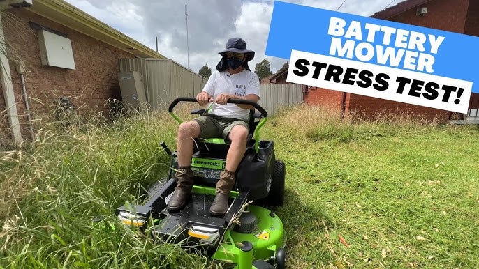 John Deere Electric Z370R Zero Turn Lawn Mower In Action 