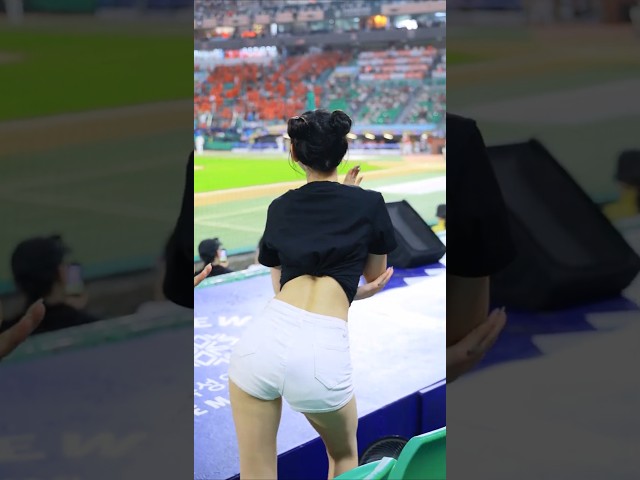 kt위즈 정희정치어리더 어허 아웃송 직캠 #shorts #정희정 #치어리더 #응원 #공연 #직캠 #영상 #kt위즈