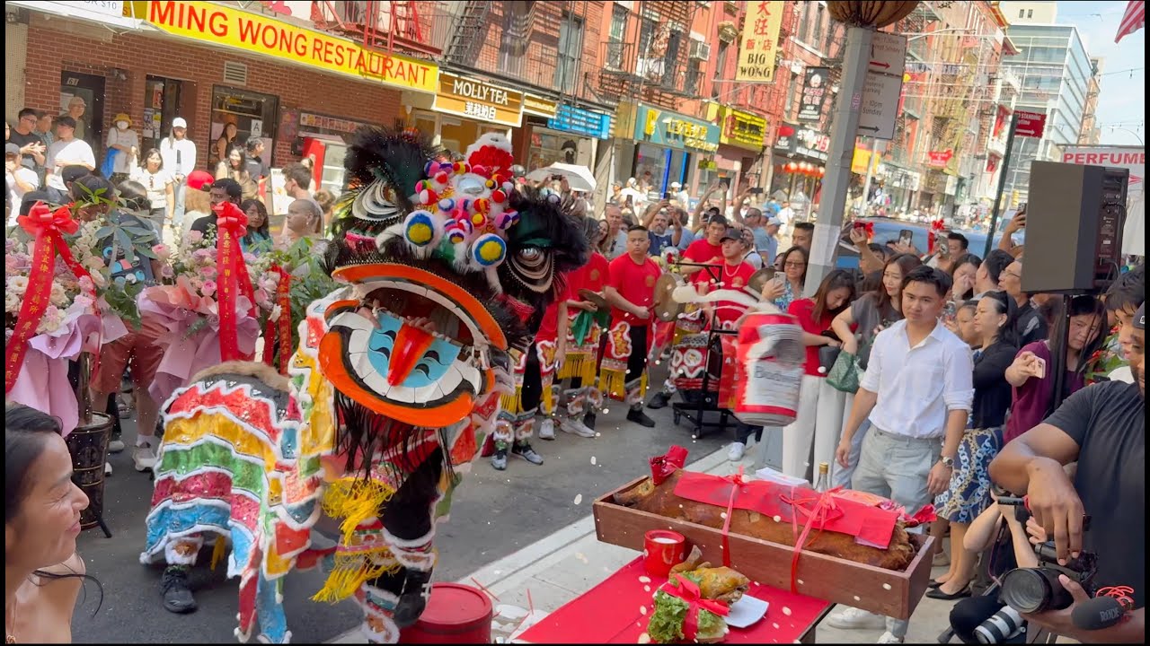 Awaken Lion Dance Team - Lion Dance Grand Opening for Kings Kitchen on 58 Mott St. 🦁🦁🥬🥬🧨🧨🧨🚀