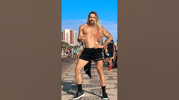 I danced to Strategy by Twice in public 🙈 | Gabriel Mansur