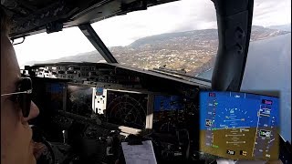 Boeing 737 MAX 8  Landing in Funchal, Madeira  cockpit view