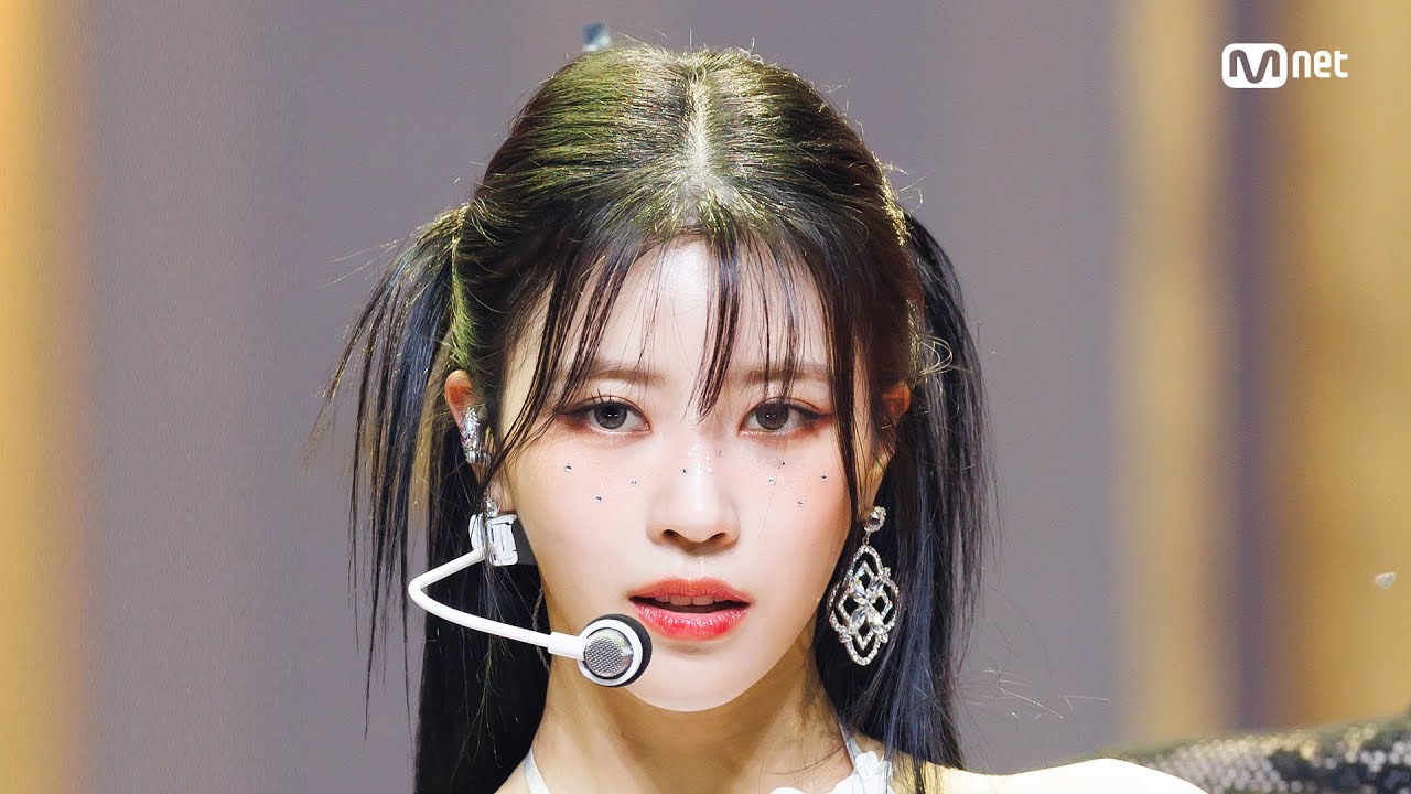 '최초 공개' 미주 (MIJOO) - Movie Star #엠카운트다운 EP.797 | Mnet 230518 방송