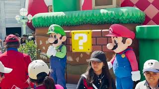 Yahoo! Mario time! Mario & Luigi meet | Super Nintendo World Universal Studios Hollywood