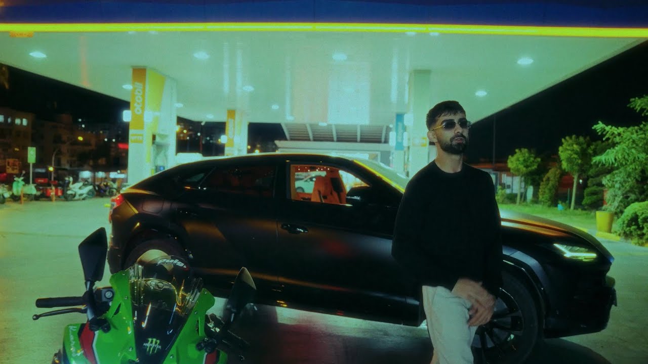 Watch Hünkar Göksu - Bakma (Official video) on YouTube Watch Hünkar Göksu - Bakma (Official video) on YouTube