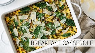 This easy, healthy breakfast casserole recipe (gluten-free and paleo)
is filled with turkey, spinach artichoke. it's the perfect for
weeken...