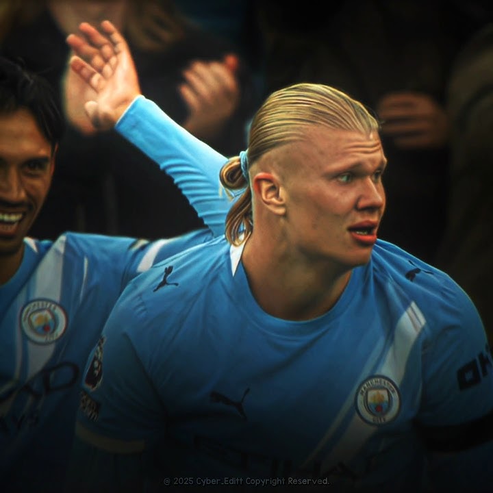 Best Striker itw 🗣🩵 | Song: La Musica #footballedit #erlinghaaland #haaland #fyp