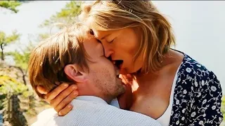 امرأة تنجرف وراء مشاعرها تجاه صديق زوجها أثناء سفره خارج المنزل والنهاية صادمة  امرأة تنجرف وراء مشاعرها تجاه صديق زوجها أثناء سفره خارج المنزل والنهاية صادمة