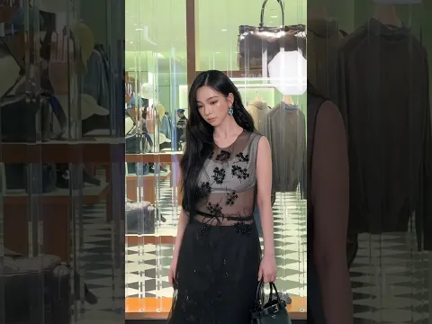 #KARINA at #Prada #aespa #æspa #에스파 #KARINA #카리나 #Prada