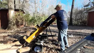 Can the Countyline 25 ton log splitter split these big logs