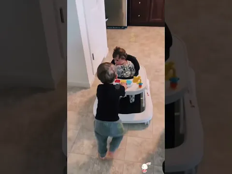 It’s funnier when you watch it couple times🤣🤣#funny #fail #foryou #fyp #funnyvideos