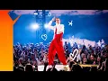 Download Lagu Red Sebastian - 'SLAY' | Tien Om Te Zien | 2025 | VTM