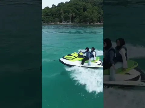 Menunggu Senja Bermain Jetski di Karimunjawa
