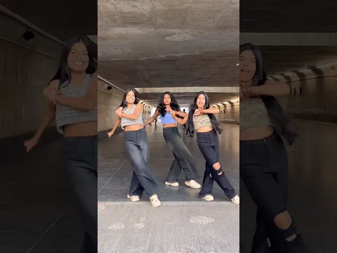 New trend kaisa lga ππ
π #dance #viral #sistersonfire #yt #ytshortsindia #ytviral