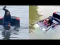 Lagu Men Stuck inside the car during the floods in China.