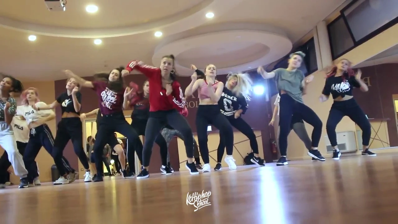 Alessia Goldoni "Diamond Body - Mavado Stefflon Don"