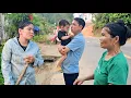 Download Lagu Hoi found a very suitable piece of land for Thu, but was very worried about financial problems.