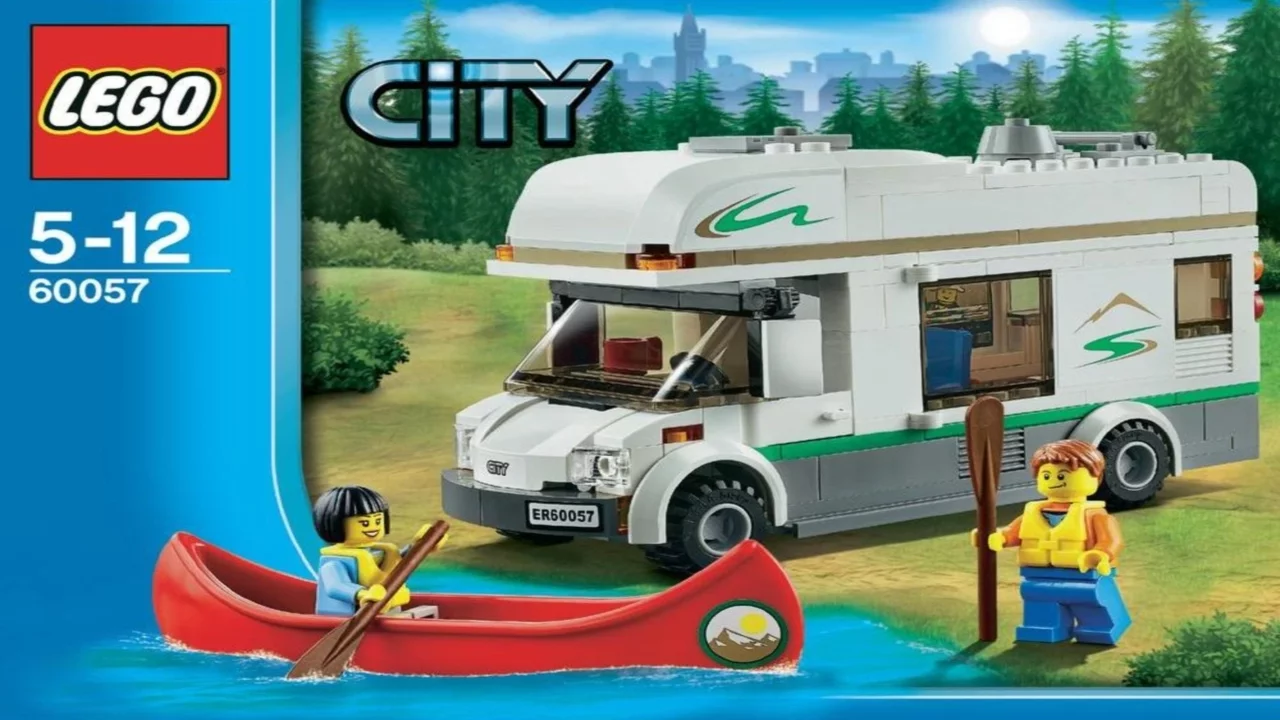 LEGO City 60283 Holiday Camper Van - Speed Build Review