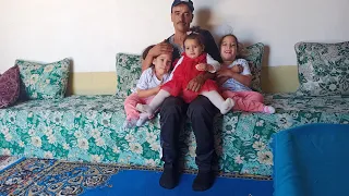 اليوم صفاء ومروى توأم من داوي الاحتياجات الخاصة في جماعة سيدي عبد الله غياط منطقة مراكش 